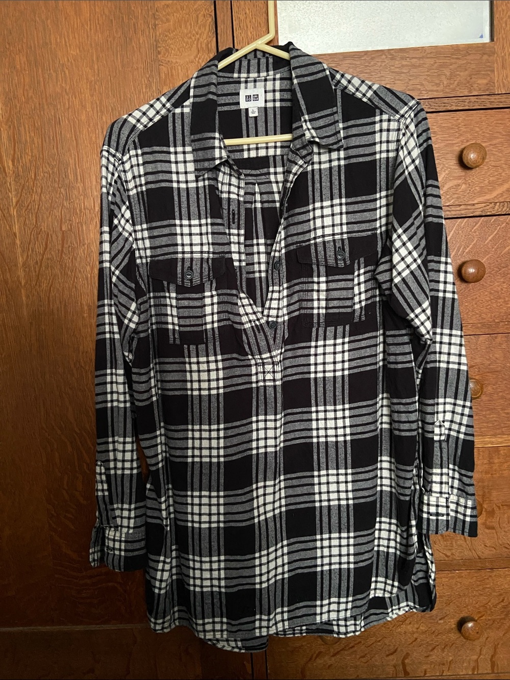 Uniqlo Black and White Plaid Tunic Shirt